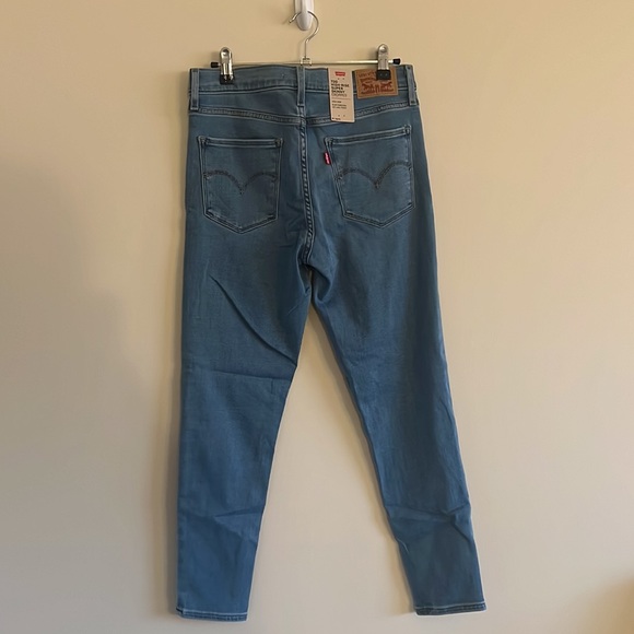Levi’s 720 High-Rise Super Skinny Cropped - Picture 3 of 4